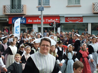 Festival interceltique Lorient 2010<br>@copyleft <a href=https://www.le-fab-lab.com>Le Fab'Blab</a> Licence Art Libre, grande-parade-festival-lorient-075
