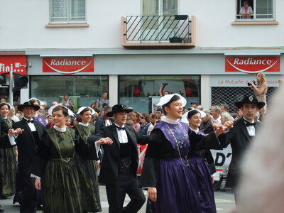 Festival interceltique Lorient 2010<br>@copyleft <a href=https://www.le-fab-lab.com>Le Fab'Blab</a> Licence Art Libre, grande-parade-festival-lorient-078