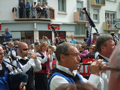 Festival interceltique Lorient 2010<br>@copyleft <a href=https://www.le-fab-lab.com>Le Fab'Blab</a> Licence Art Libre, grande-parade-festival-lorient-086