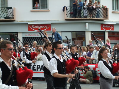 Festival interceltique Lorient 2010<br>@copyleft <a href=https://www.le-fab-lab.com>Le Fab'Blab</a> Licence Art Libre, grande-parade-festival-lorient-089