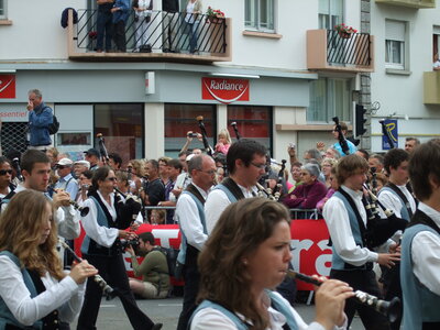 Festival interceltique Lorient 2010<br>@copyleft <a href=https://www.le-fab-lab.com>Le Fab'Blab</a> Licence Art Libre, grande-parade-festival-lorient-093