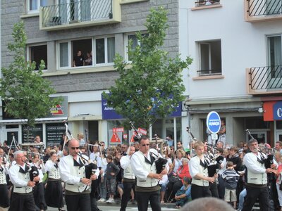 Festival interceltique Lorient 2010<br>@copyleft <a href=https://www.le-fab-lab.com>Le Fab'Blab</a> Licence Art Libre, grande-parade-festival-lorient-107