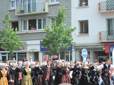 Festival interceltique Lorient 2010<br>@copyleft <a href=https://www.le-fab-lab.com>Le Fab'Blab</a> Licence Art Libre, grande-parade-festival-lorient-109