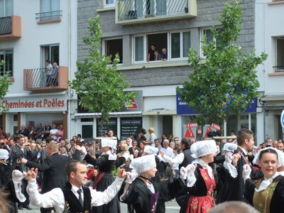 Festival interceltique Lorient 2010<br>@copyleft <a href=https://www.le-fab-lab.com>Le Fab'Blab</a> Licence Art Libre, grande-parade-festival-lorient-110