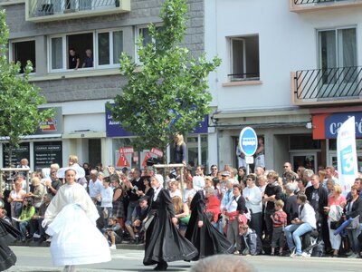 Festival interceltique Lorient 2010<br>@copyleft <a href=https://www.le-fab-lab.com>Le Fab'Blab</a> Licence Art Libre, grande-parade-festival-lorient-115