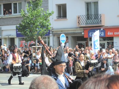 Festival interceltique Lorient 2010<br>@copyleft <a href=https://www.le-fab-lab.com>Le Fab'Blab</a> Licence Art Libre, grande-parade-festival-lorient-116