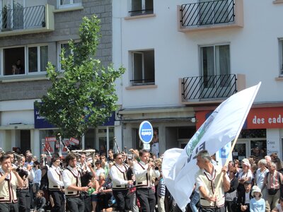 Festival interceltique Lorient 2010<br>@copyleft <a href=https://www.le-fab-lab.com>Le Fab'Blab</a> Licence Art Libre, grande-parade-festival-lorient-120