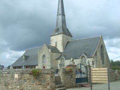 Calan, Pontcallec, Sainte-Anne des Bois<br>@copyleft <a href=https://www.le-fab-lab.com>Le Fab'Blab</a> Licence Art Libre, calan-eglise-exterieure02