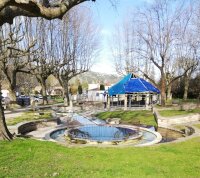 photos-umap, lavoir-fontaine-St Bonnet