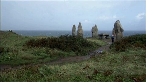 Dolmen, Menhir 1