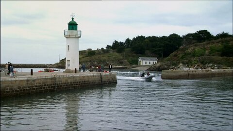 Dolmen, Port Sauzon 2