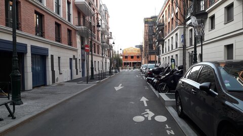 Pistes cyclables, Passage Voltaire contresens cyclable
