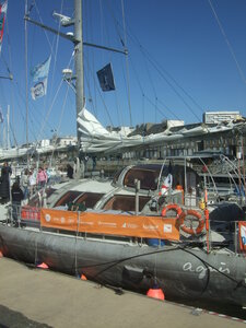 Tara au port de plaisance Lorient 2012<br>@copyleft <a href=https://www.le-fab-lab.com>Le Fab'Blab</a> Licence Art Libre, retour-tara-04