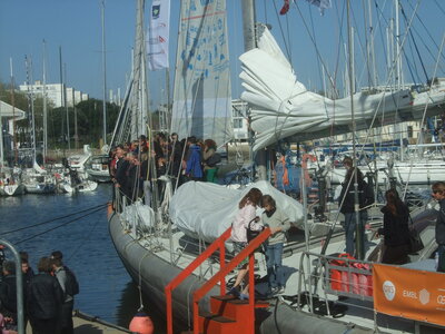 Tara au port de plaisance Lorient 2012<br>@copyleft <a href=https://www.le-fab-lab.com>Le Fab'Blab</a> Licence Art Libre, retour-tara-07