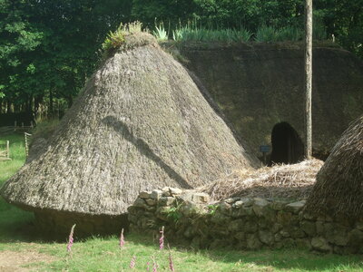 Village l'an Mil, Melrand 2012<br>@copyleft <a href=https://www.le-fab-lab.com>Le Fab'Blab</a> Licence Art Libre, village-an-mil-20