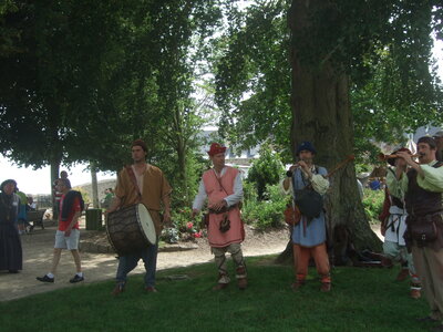 Fête des remparts Dinan 2012<br>@copyleft <a href=https://www.le-fab-lab.com>Le Fab'Blab</a> Licence Art Libre, dinan-fete-des-remparts-2012-11