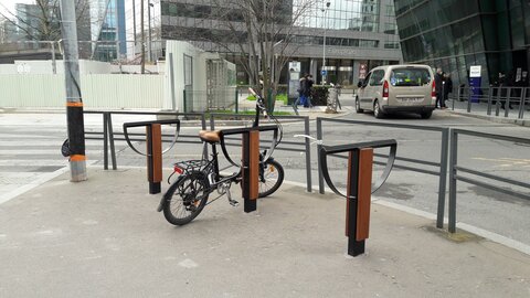 Stationnements vélos, Henri Regnault 3 arceaux