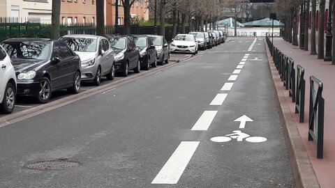 Pistes cyclables, Jules Verne contresens cyclable