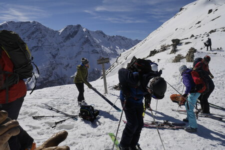 2021-03-07-12-ski-etoiles-en-ecrins, alpes-aventure-ski-randonnee--col-du-bal-2021-03-10-27