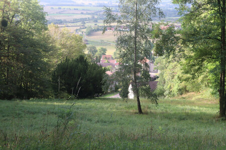 20200813-02 GR7 Ballon d'Alsace - Grancey - Beaune, 1608 Serqueux vue depuis l'aire de pique-nique de la côte des Noues