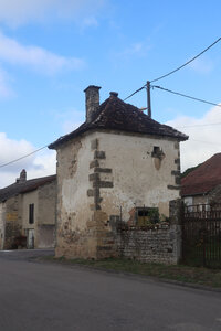 20200813-02 GR7 Ballon d'Alsace - Grancey - Beaune, 1612 Bâtiment agricole à Serqueux
