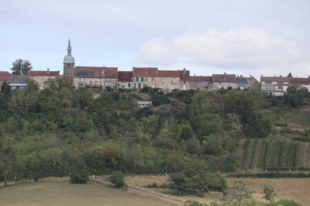 20200813-02 GR7 Ballon d'Alsace - Grancey - Beaune, 1649 Coiffy-le-Haut vu depuis le GR avant les Granges-du-Val