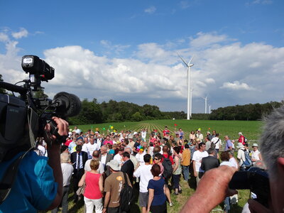 Bégannes (inauguration éoliennes) 2014<br>@copyleft <a href=https://www.le-fab-lab.com>Le Fab'Blab</a> Licence Art Libre, beganne-48