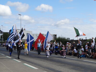 Grande parade Festival Lorient 2014<br>@copyleft <a href=https://www.le-fab-lab.com>Le Fab'Blab</a> Licence Art Libre, grande-parade-lorient2014-001