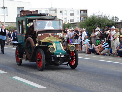 Grande parade Festival Lorient 2014<br>@copyleft <a href=https://www.le-fab-lab.com>Le Fab'Blab</a> Licence Art Libre, grande-parade-lorient2014-006