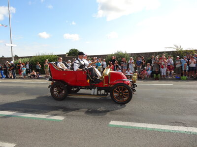 Grande parade Festival Lorient 2014<br>@copyleft <a href=https://www.le-fab-lab.com>Le Fab'Blab</a> Licence Art Libre, grande-parade-lorient2014-009