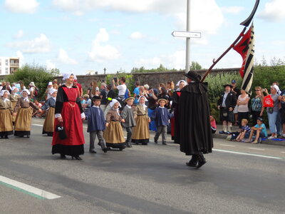 Grande parade Festival Lorient 2014<br>@copyleft <a href=https://www.le-fab-lab.com>Le Fab'Blab</a> Licence Art Libre, grande-parade-lorient2014-038