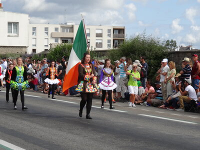 Grande parade Festival Lorient 2014<br>@copyleft <a href=https://www.le-fab-lab.com>Le Fab'Blab</a> Licence Art Libre, grande-parade-lorient2014-052