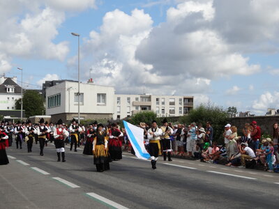 Grande parade Festival Lorient 2014<br>@copyleft <a href=https://www.le-fab-lab.com>Le Fab'Blab</a> Licence Art Libre, grande-parade-lorient2014-056