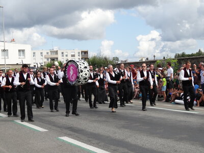 Grande parade Festival Lorient 2014<br>@copyleft <a href=https://www.le-fab-lab.com>Le Fab'Blab</a> Licence Art Libre, grande-parade-lorient2014-086