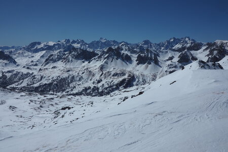 2021-03-22-27-ski-tour-du-thabor, alpes-aventure-rocher-de-la-grande-tempete-refuge-de-laval-2021-03-25-26