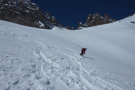2021-03-22-27-ski-tour-du-thabor, alpes-aventure-tour-de-la-crete-de-moutouze--refuge-de-laval-2021-03-24-094