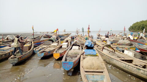 Un p'tit tour en Basse-Guinée !, Un village de pêcheurs (Sierra)Léonnais