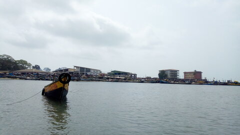 Un p'tit tour en Basse-Guinée !, Le port du Boulbinet - Conakry
