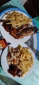 Un p'tit tour en Basse-Guinée !, Qui sert la plus grosse gambas ?