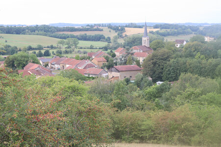 20200813-02 GR7 Ballon d'Alsace - Grancey - Beaune, 1691 Lecey vue depuis a chapelle Notre-Dame-des-Victoires