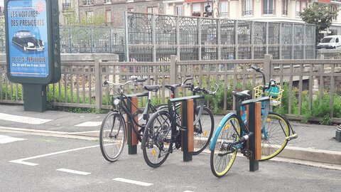 Stationnements vélos, Monge 3 arceaux