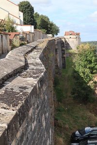 20200813-02 GR7 Ballon d'Alsace - Grancey - Beaune, 1749 Langres : le rempart Nord