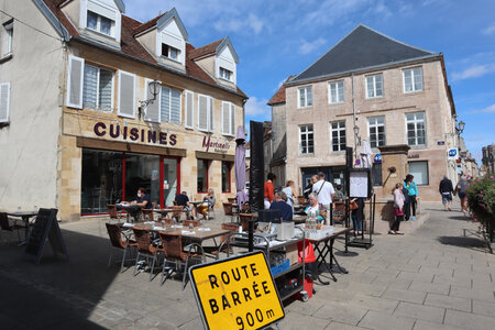 20200813-02 GR7 Ballon d'Alsace - Grancey - Beaune, 1775 Langres : la place de Théâtre