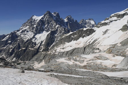 2021-06-09-13-couloirs-glacier-blanc, alpes-aventure-couloir-sud-de-roche-paillon-2021-06-13-36