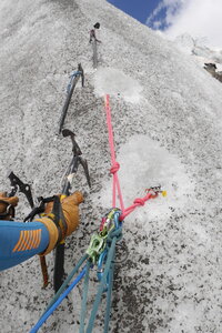 2021-06-09-13-couloirs-glacier-blanc, alpes-aventure-ecole-de-glace-2021-06-10-14