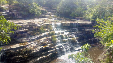 De l'eau et de la rando, Côté cour