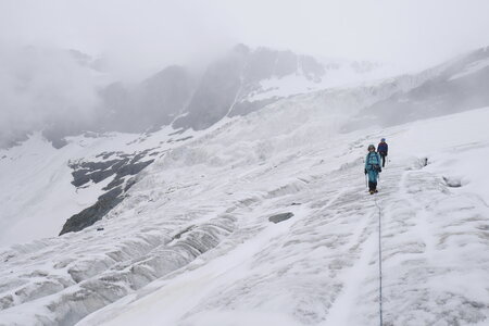 2021-07-14-18-breithorn-pollux-castor, alpes-aventure-montee-au-refuge-mezzalama-2021-07-15-09