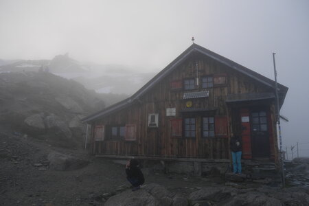 2021-07-14-18-breithorn-pollux-castor, alpes-aventure-montee-au-refuge-mezzalama-2021-07-15-20