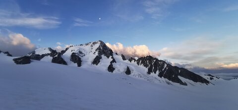 2021-06-27-07-03-mont-blanc, alpes-aventure-petite-fourche-2021-06-29-01