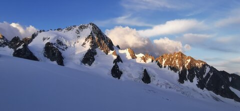 2021-06-27-07-03-mont-blanc, alpes-aventure-petite-fourche-2021-06-29-09